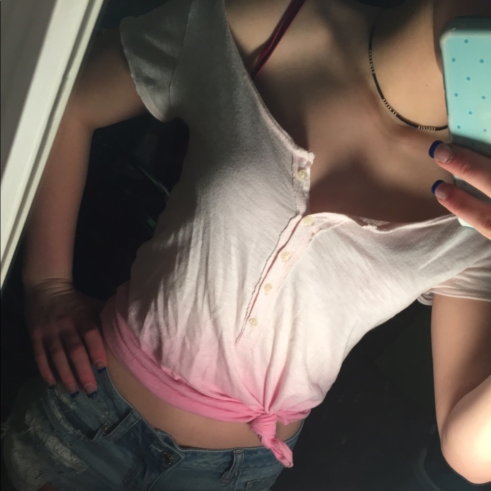 Off the shoulder, crop-cut T-shirt!